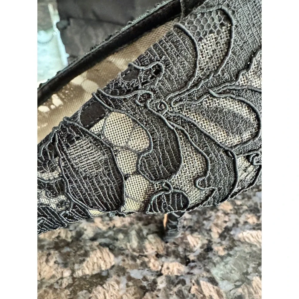 Dolce & Gabbana Bellucci Black Lace Crystal‎ Embellished Pointed  Pump 35.5 5.5